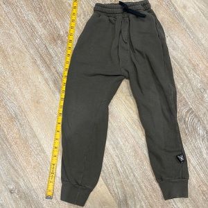 Nununu sweatpants